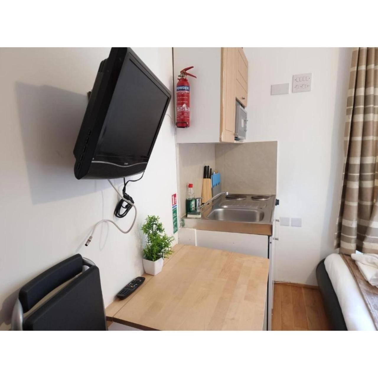 F204-Compact 2Nd Flr Studio Fits 2-Near Hyde Park London Exteriör bild